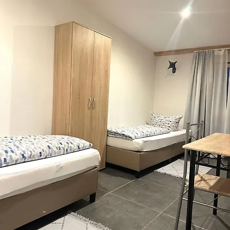 Three Bedroom Lejlighed