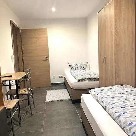 Three Bedroom Dingolfing