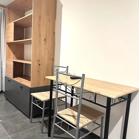 Three Bedroom Lejlighed