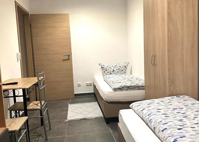 Three Bedroom Dingolfing