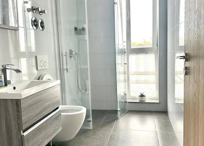 Three Bedroom Lägenhet *